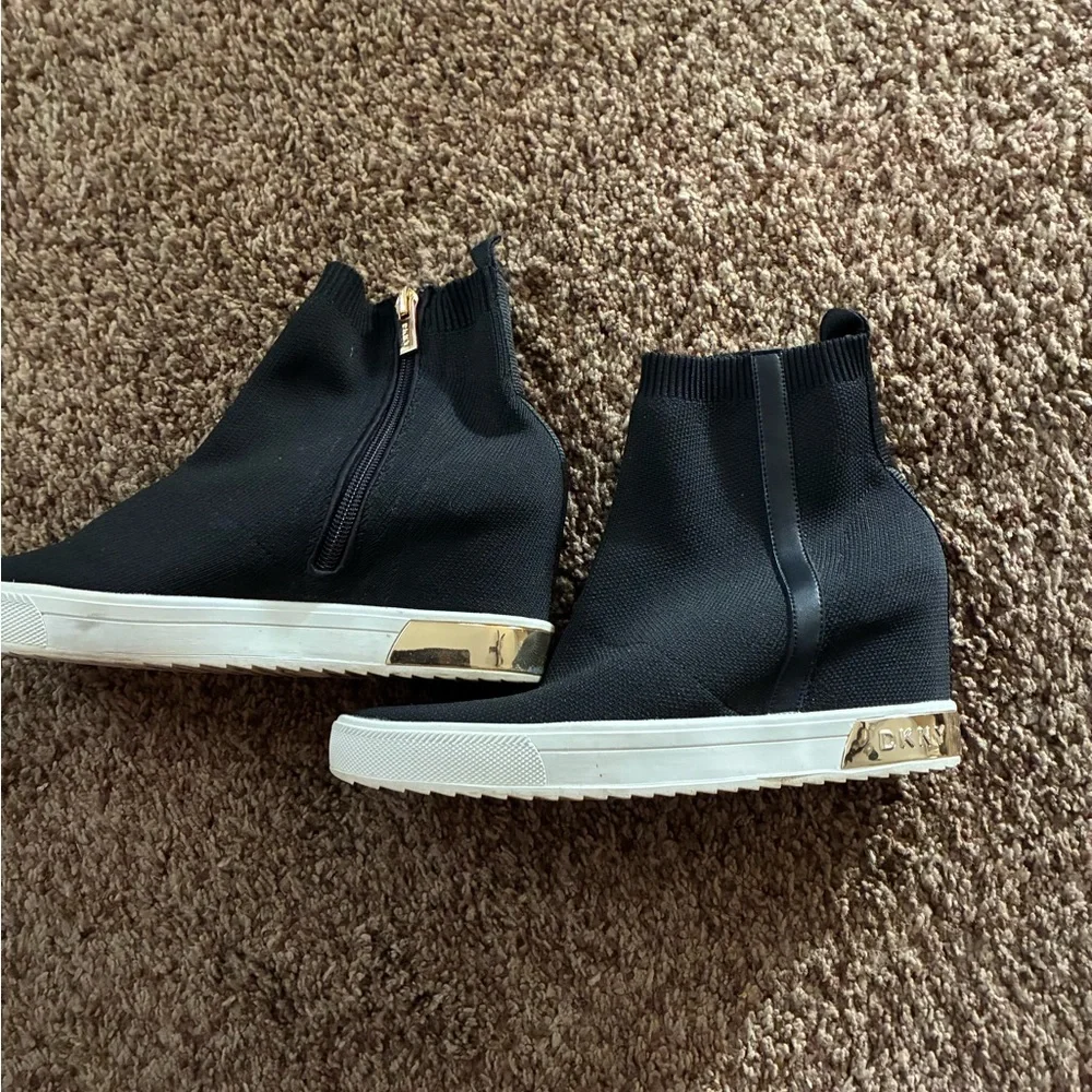 DKNY Black and Gold Wedge Sneakers - Picture 1 of 2